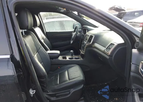 2015 Jeep Grand Cherokee Laredo z USA, uszkodzony, nr VIN 1C4RJFAG7FC846250